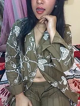Snapshot of Saumyy chatting on 03-31-26, 12:34 Saumyy online show from 03-31-26, 12:34