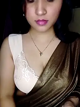 Snapshot of Saumyy chatting on 04-21-26, 05:50 Saumyy online show from 04-21-26, 05:50