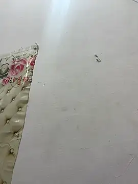 Snapshot of Luxuryalexa986 chatting on 02-25-26, 06:56 Luxuryalexa986 online show from 02-25-26, 06:56