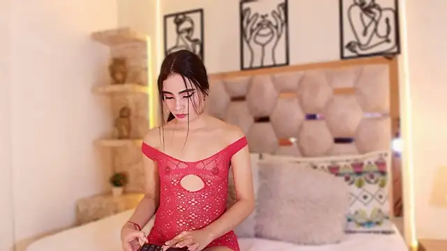 Snapshot of Sophieh_Sweet chatting on 02-08-26, 03:54 Sophieh Sweet online show from 02-08-26, 03:54