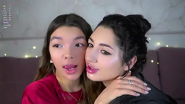 CorinnaSuttie online show from 01-07-26, 01:08