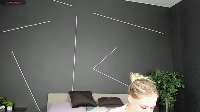 ChloeAlba online show from 05-01-26, 03:11
