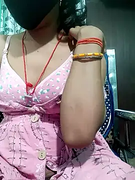 Snapshot of Puja_1230 chatting on 06-11-26, 05:11 Puja 1230 online show from 06-11-26, 05:11