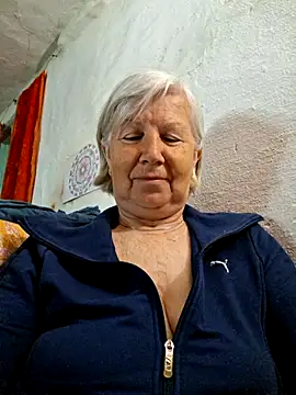 KlaudiaDarling online show from 05-18-26, 05:24