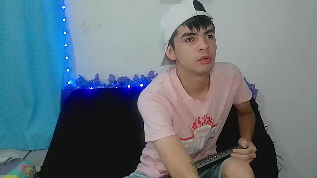 nico22love online show from 02-03-26, 12:10