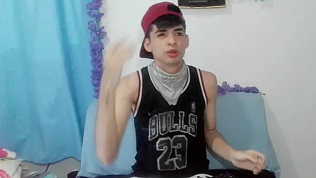 nico22love online show from 02-22-26, 03:43