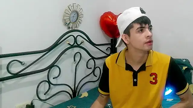 nico22love online show from 02-25-26, 02:59