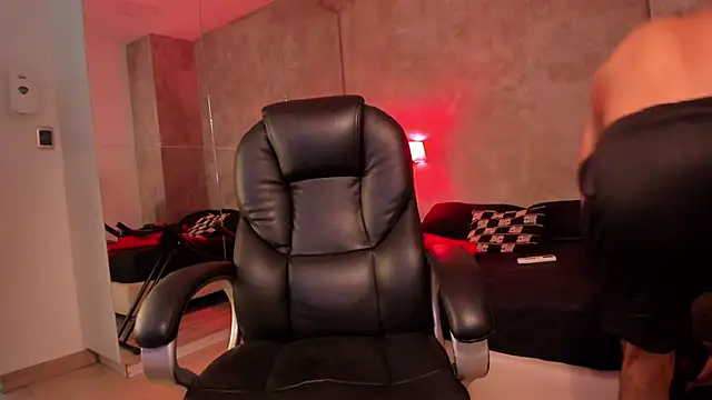 Maximo Zahir online show from 01-07-26, 07:16