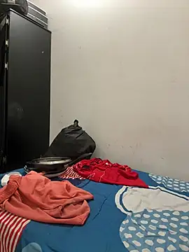 bigdick211292 online show from 07-04-26, 04:13
