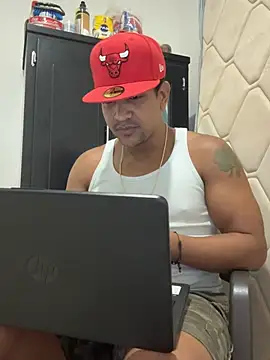 bigdick211292 online show from 07-10-26, 02:05