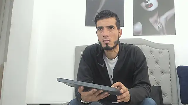 Snapshot of marc_ruffa chatting on 02-20-26, 07:58 marc ruffa online show from 02-20-26, 07:58