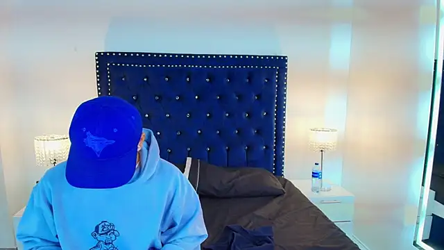 Jaden and sofia online show from 04-19-26, 03:17