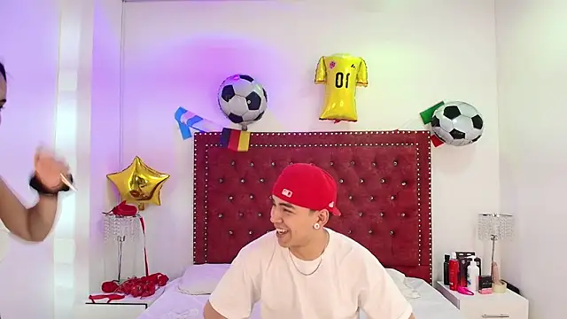 Snapshot of Jaden_and_sofia chatting on 07-01-26, 03:08 Jaden and sofia online show from 07-01-26, 03:08