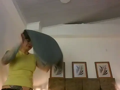 kat paradise online show from 03-24-26, 11:48