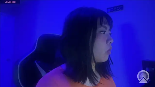 kuromixx444 online show from 02-11-26, 06:51