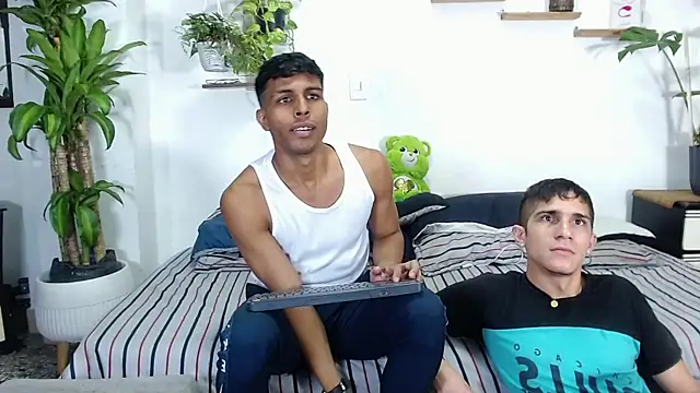 Interracial Snow Bunny online show from 02-07-26, 11:30