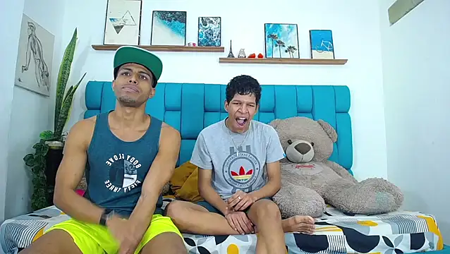 Interracial Snow Bunny online show from 03-21-26, 07:06