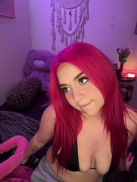 Snapshot of Tiffytooopretty chatting on 02-12-26, 04:18 Tiffytooopretty online show from 02-12-26, 04:18