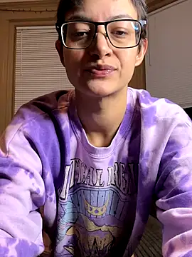 Snapshot of FaiiryArii chatting on 01-08-26, 07:10 FaiiryArii online show from 01-08-26, 07:10