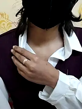 Snapshot of rukhsar_ chatting on 01-10-26, 05:42 rukhsar online show from 01-10-26, 05:42