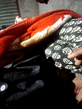 Snapshot of Couples9090 chatting on 02-23-26, 05:43 Couples9090 online show from 02-23-26, 05:43