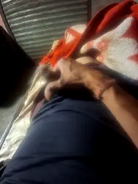 Snapshot of Couples9090 chatting on 03-16-26, 06:01 Couples9090 online show from 03-16-26, 06:01