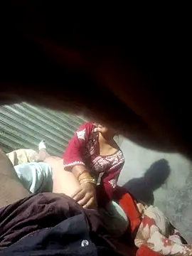 Snapshot of Couples9090 chatting on 03-28-26, 05:23 Couples9090 online show from 03-28-26, 05:23