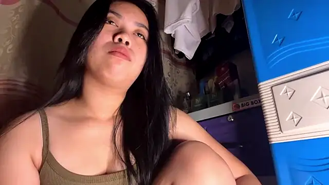 Snapshot of GeorgeneWatler chatting on 02-10-26, 10:41 GeorgeneWatler online show from 02-10-26, 10:41