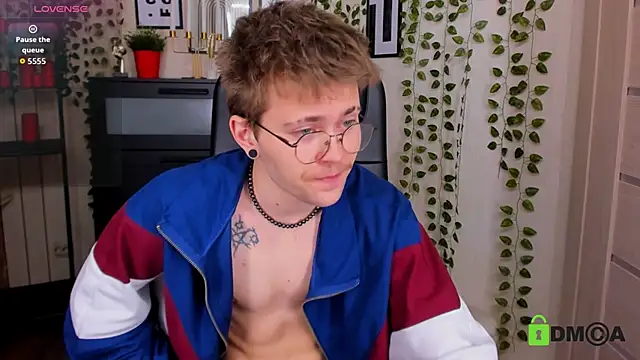 Tomas Norton online show from 02-11-26, 03:06