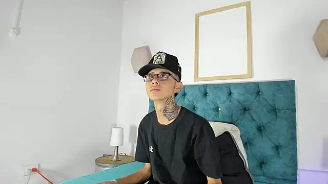 asher lux online show from 07-18-26, 07:39