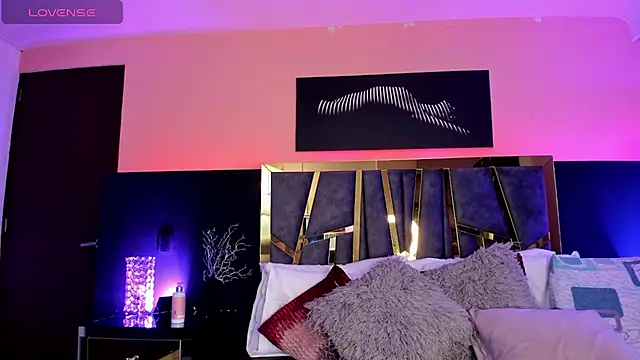 Chloe Connor online show from 01-11-26, 01:21