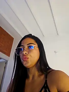 Snapshot of Daphne_Grayy chatting on 02-24-26, 03:10 Daphne Grayy online show from 02-24-26, 03:10