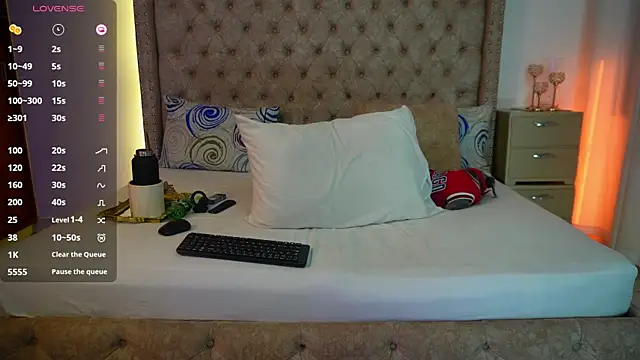 Snapshot of xkassandraxx chatting on 07-07-26, 06:27 xkassandraxx online show from 07-07-26, 06:27