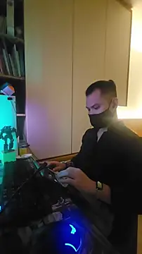 Snapshot of OnlyHand9x chatting on 02-04-26, 05:52 OnlyHand9x online show from 02-04-26, 05:52