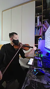 Snapshot of OnlyHand9x chatting on 02-10-26, 06:17 OnlyHand9x online show from 02-10-26, 06:17