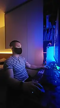 Snapshot of OnlyHand9x chatting on 02-14-26, 04:26 OnlyHand9x online show from 02-14-26, 04:26