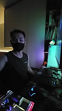 OnlyHand9x online show from 04-14-26, 04:13