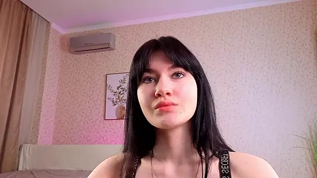 AveloriaLove online show from 02-01-26, 10:25