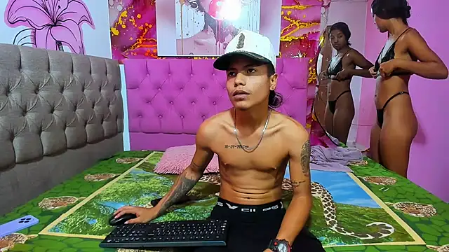 Nikoll couple online show from 03-18-26, 03:59