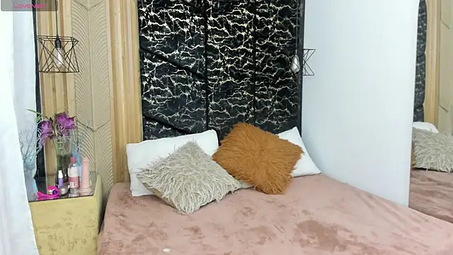 AlahiaEvansz online show from 04-10-26, 12:43