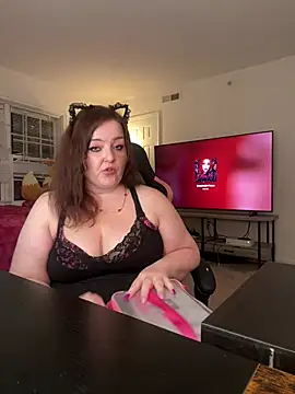 Snapshot of KittyCreamKisses chatting on 07-30-26, 05:50 KittyCreamKisses online show from 07-30-26, 05:50