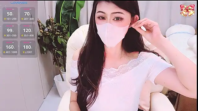 Snapshot of 1-Emma-1 chatting on 07-07-26, 11:14 1-Emma-1 online show from 07-07-26, 11:14