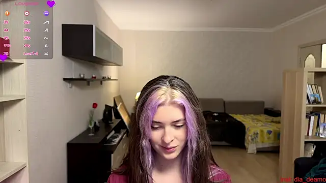 Dia DeAmas online show from 04-15-26, 01:18