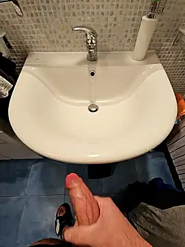 Snapshot of Simor91 chatting on 01-15-26, 04:55 Simor91 online show from 01-15-26, 04:55