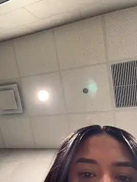 Snapshot of AnahiSkye chatting on 02-25-26, 04:38 AnahiSkye online show from 02-25-26, 04:38