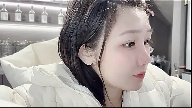 Snapshot of Ccc7- chatting on 03-23-26, 01:26 Ccc7- online show from 03-23-26, 01:26