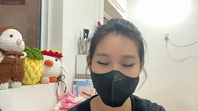 Tieu-May online show from 03-28-26, 01:27