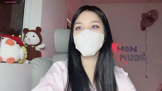 Snapshot of Tieu-May chatting on 07-02-26, 06:41 Tieu-May online show from 07-02-26, 06:41