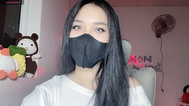 Snapshot of Tieu-May chatting on 07-07-26, 07:23 Tieu-May online show from 07-07-26, 07:23