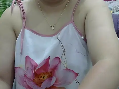 Sarah no land online show from 05-16-26, 05:48